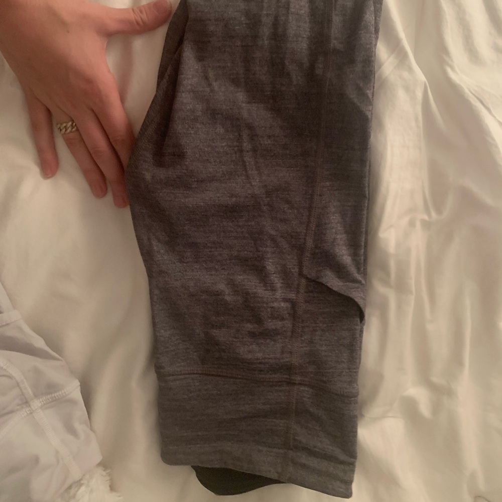 Gray lululemon running leggings - perfect